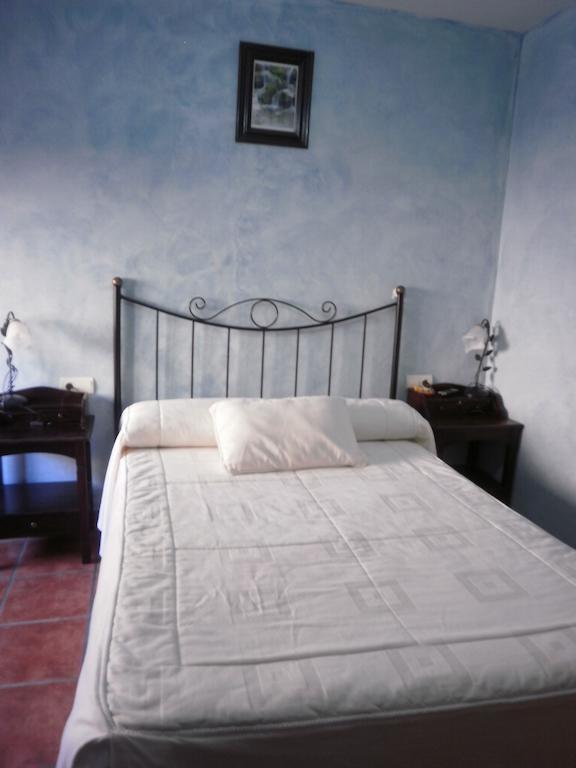 Hostal El Olmo Camarena de la Sierra Oda fotoğraf