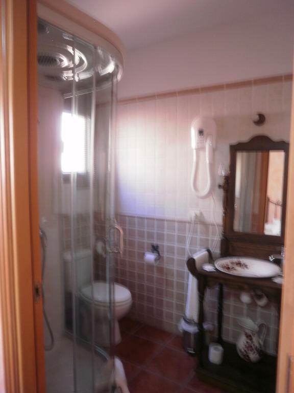 Hostal El Olmo Camarena de la Sierra Oda fotoğraf